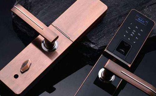 渭南換鎖電話（開門鎖安裝指紋鎖）