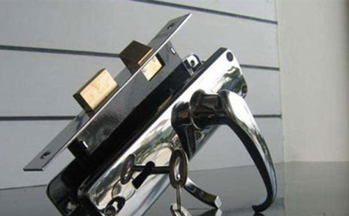 北京換鎖電話（開門鎖安裝指紋鎖）